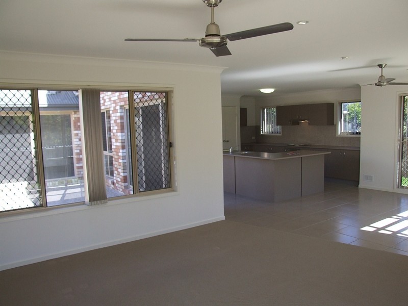 7 Indigo Street, Redland Bay QLD 4165