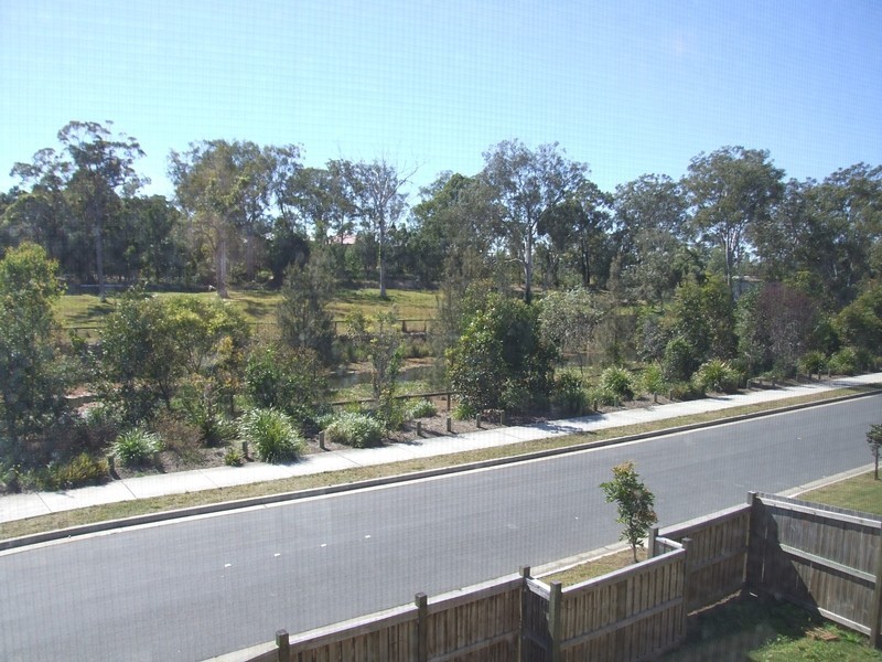 7 Indigo Street, Redland Bay QLD 4165