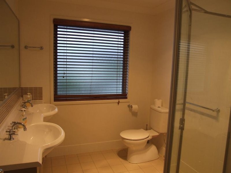 7 Indigo Street, Redland Bay QLD 4165
