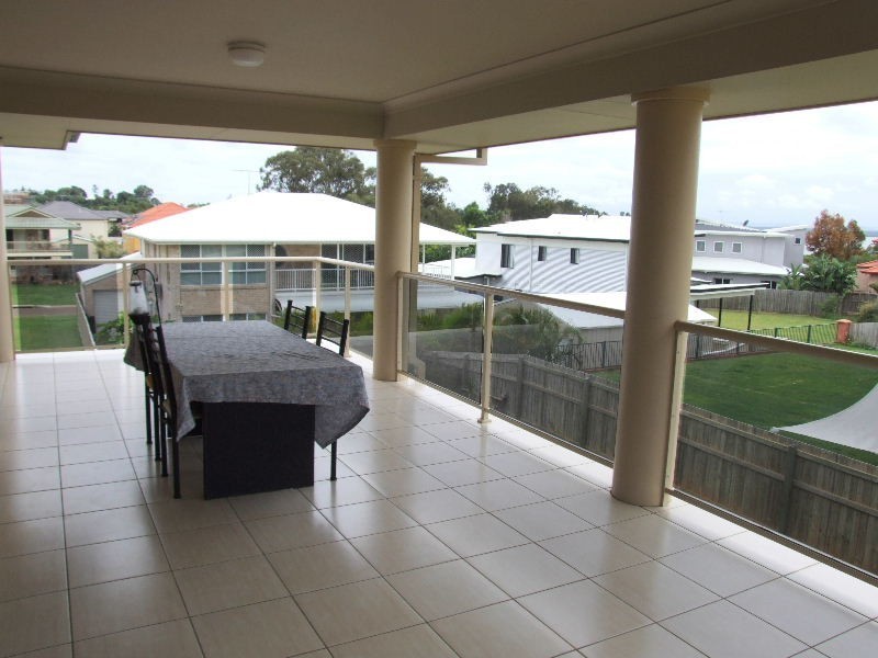 9 St Clair Court, Redland Bay QLD 4165