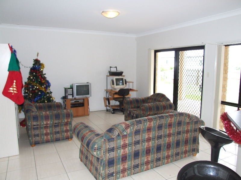 9 St Clair Court, Redland Bay QLD 4165