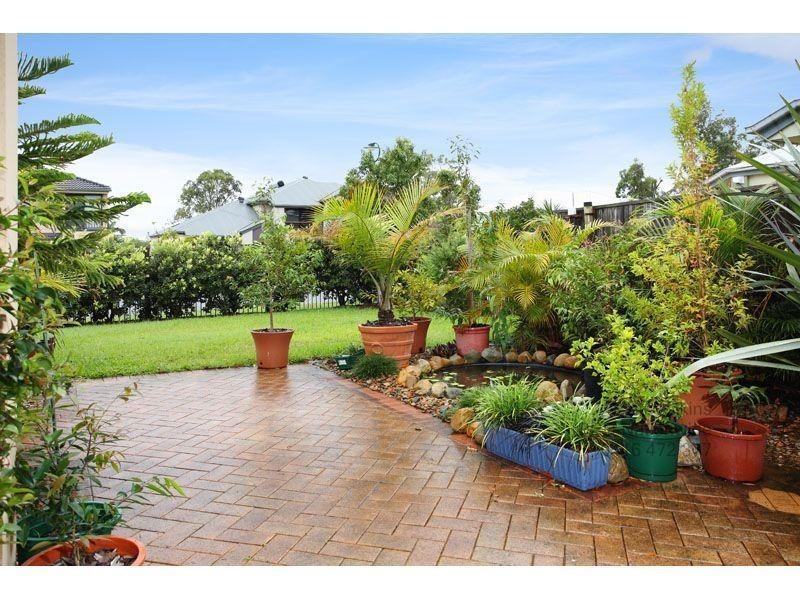 1 SANDY COVE PL, Redland Bay QLD 4165