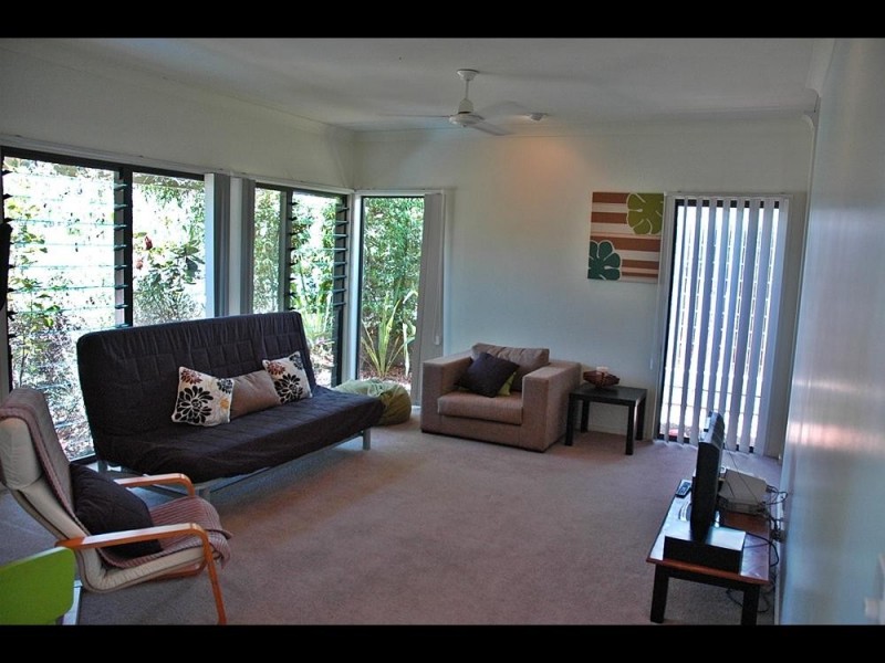 15 Hawksbury Crescent, Wakerley QLD 4154