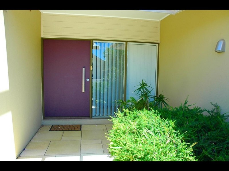 15 Hawksbury Crescent, Wakerley QLD 4154