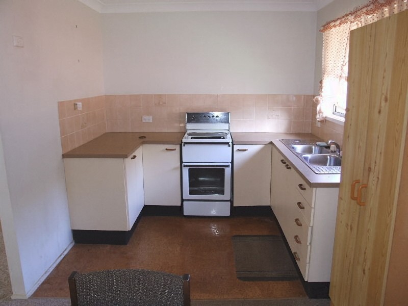 214 Cane Street, Redland Bay QLD 4165