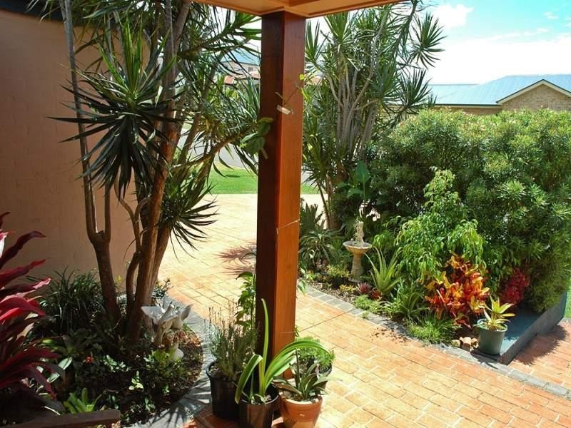 21 Keirnan St, Redland Bay QLD 4165