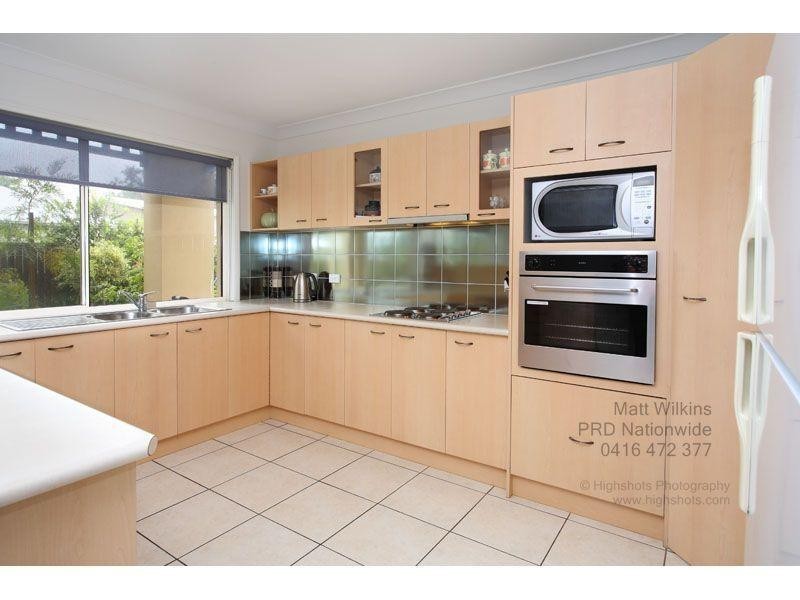 1 SANDY COVE PL, Redland Bay QLD 4165