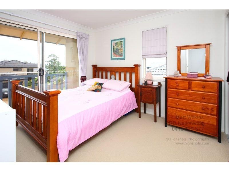 1 SANDY COVE PL, Redland Bay QLD 4165