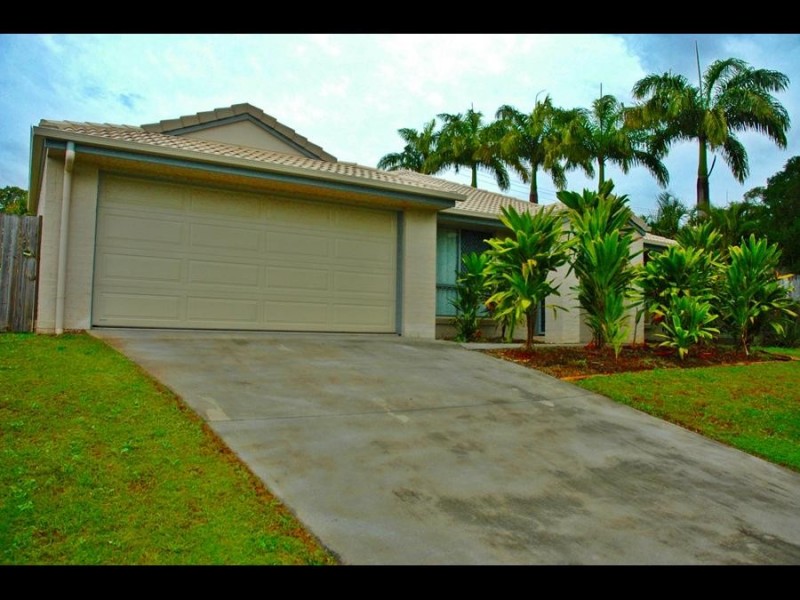 4 St Bees Cl, Redland Bay QLD 4165