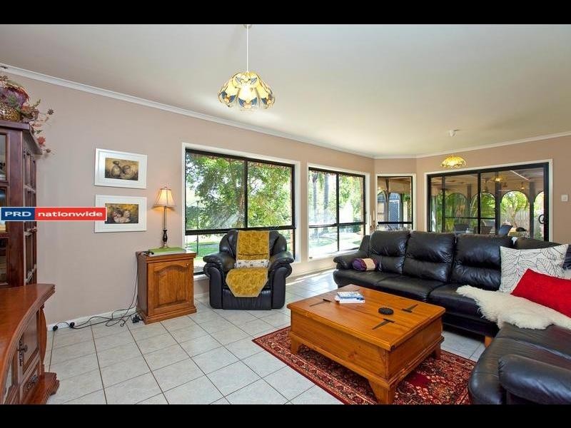 45 The Boulevard, Redland Bay QLD 4165