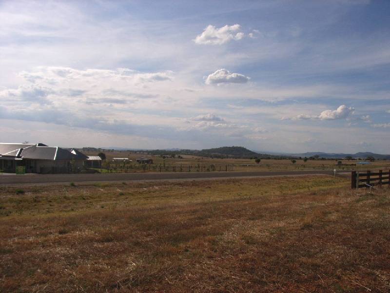 16 Barrington Drive, Tamworth NSW 2340