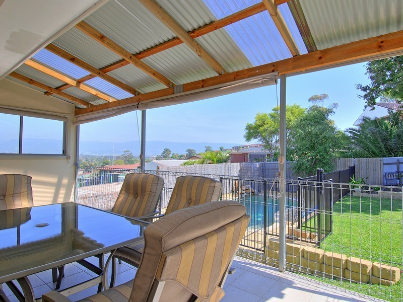10 Burrows Avenue, Kanahooka NSW 2530