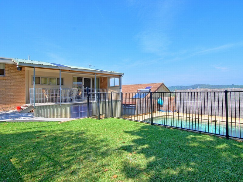 10 Burrows Avenue, Kanahooka NSW 2530