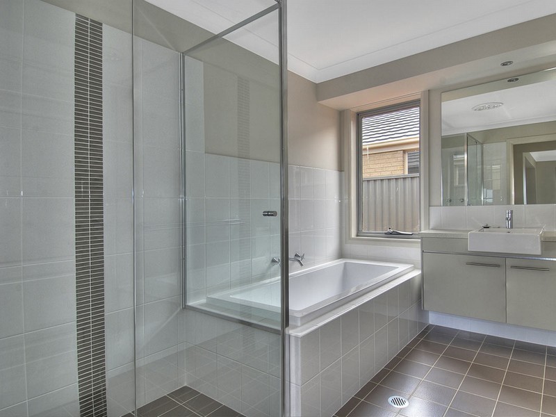 116 Haywards Bay Drive, Haywards Bay NSW 2530