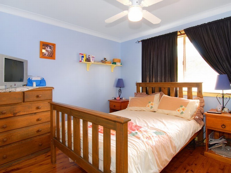 12 Laver Road, Dapto NSW 2530