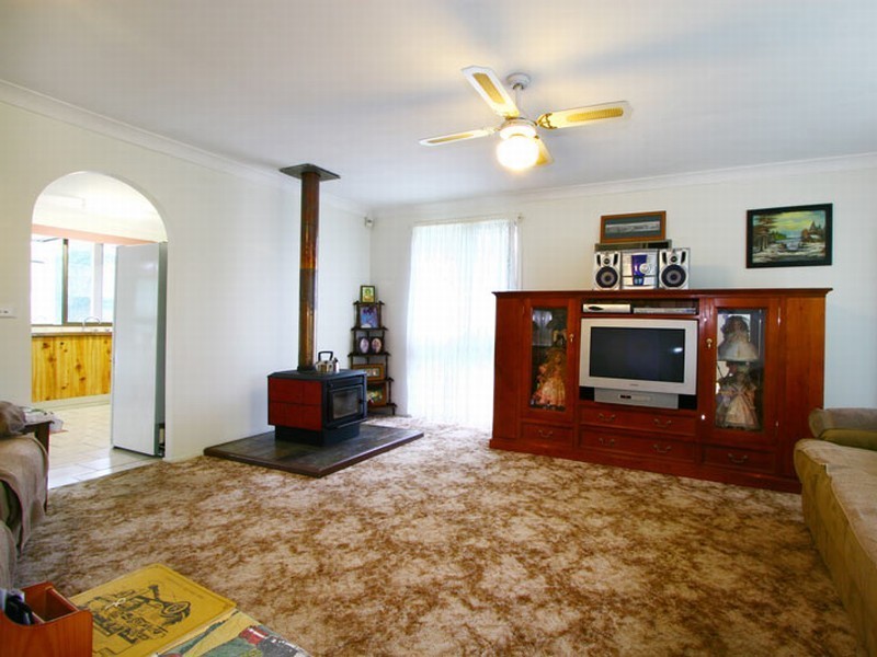 12 Melaluca Avenue, Dapto NSW 2530