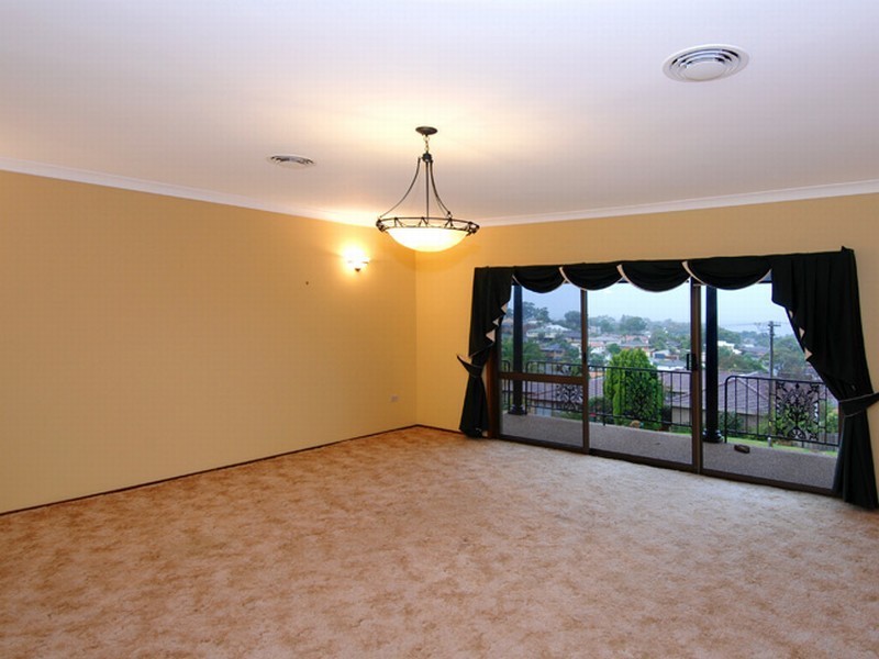 14 Thirroul Road, Kanahooka NSW 2530