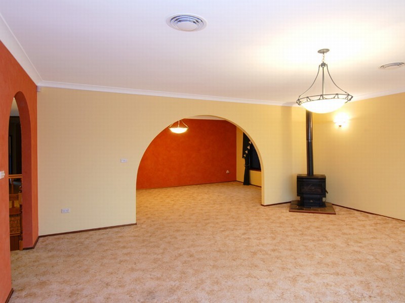 14 Thirroul Road, Kanahooka NSW 2530