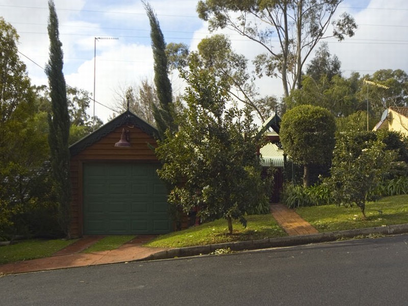 15 Gerard Avenue, Farmborough Heights NSW 2526