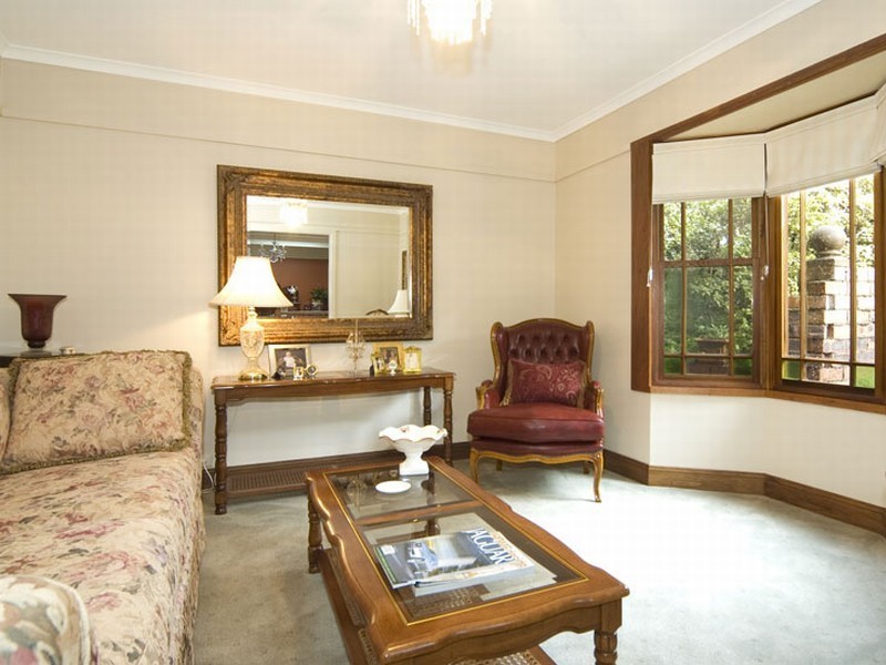 15 Gerard Avenue, Farmborough Heights NSW 2526