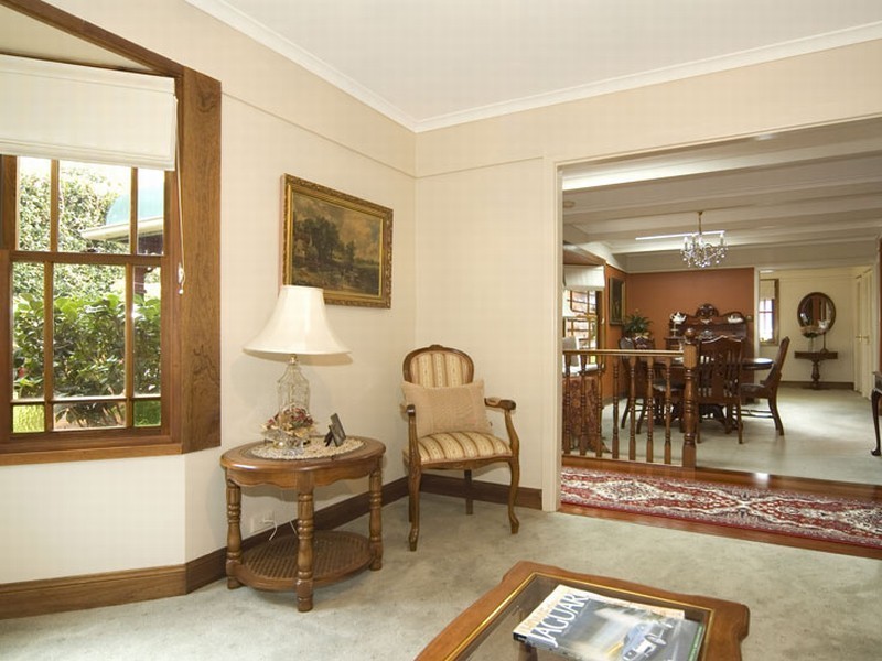 15 Gerard Avenue, Farmborough Heights NSW 2526