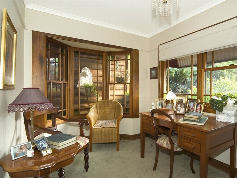 15 Gerard Avenue, Farmborough Heights NSW 2526