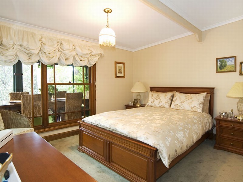 15 Gerard Avenue, Farmborough Heights NSW 2526