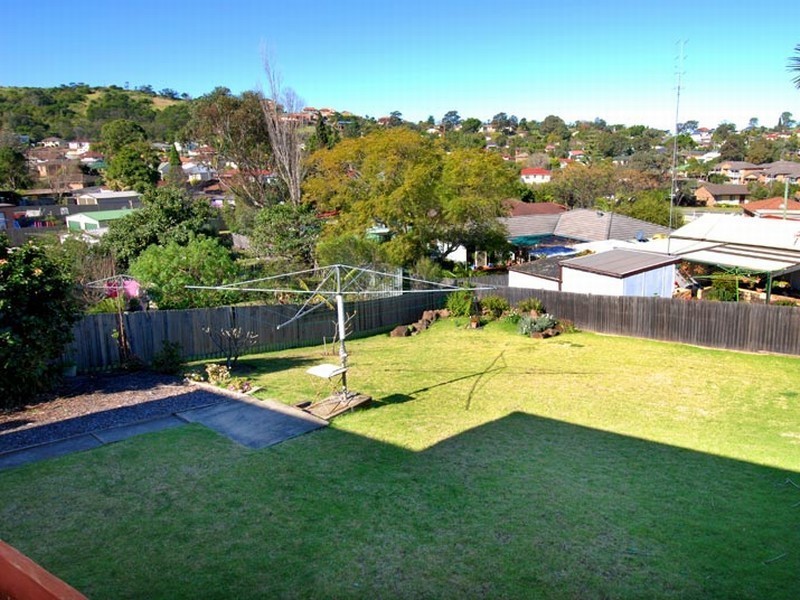 17 Nottingham Street, Berkeley NSW 2506