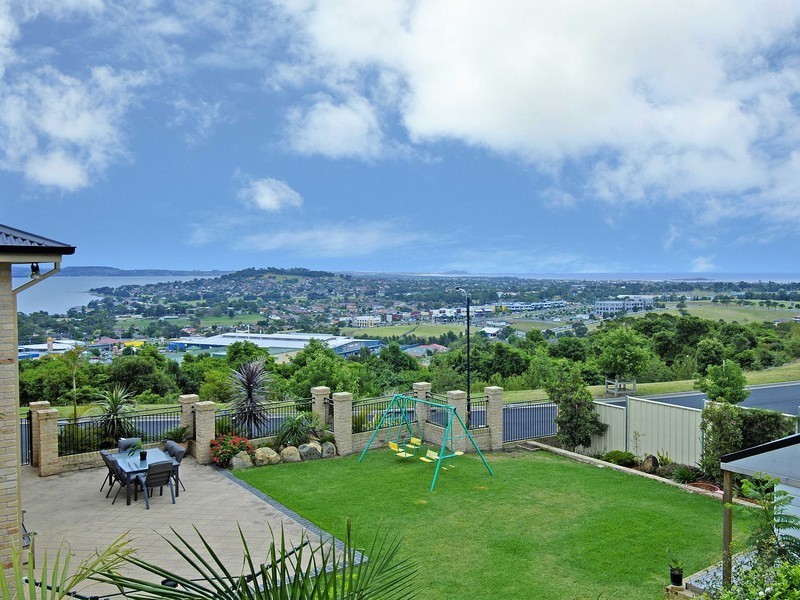 1 Lorikeet Place, Blackbutt NSW 2529