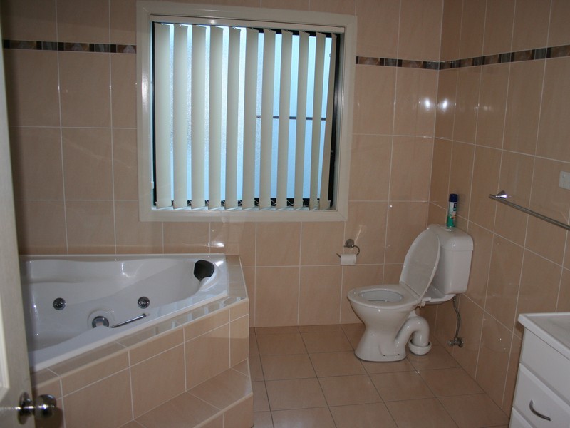 208 Kanahooka Road, Kanahooka NSW 2530