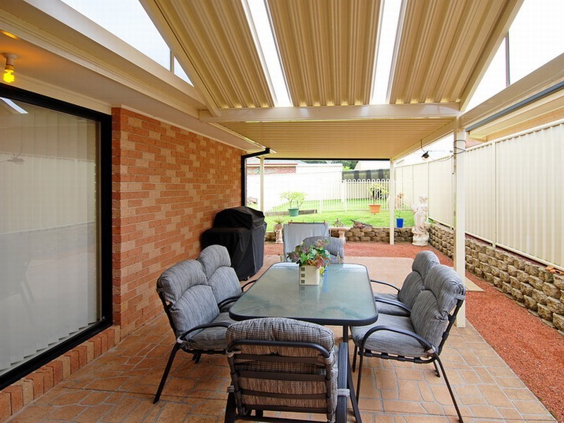 20 Boddington Way, Horsley NSW 2530