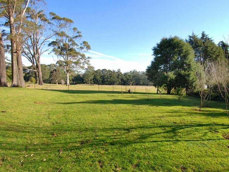 212 Lees Road, Robertson NSW 2577