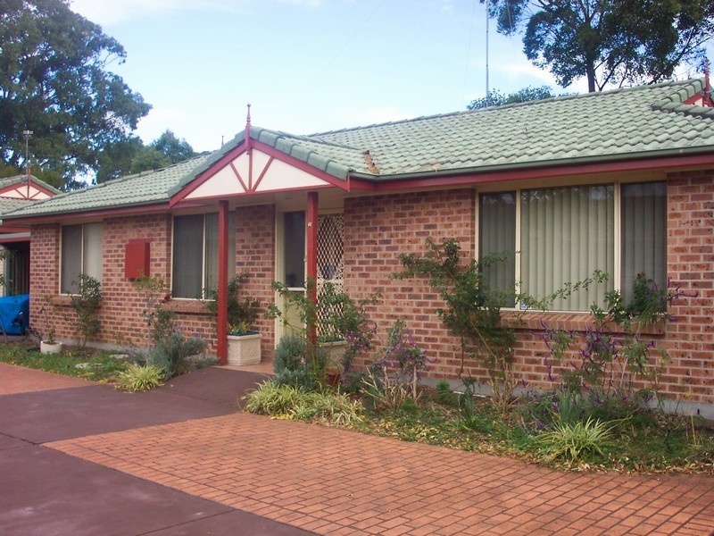 2/31 Julianne Street, Dapto NSW 2530