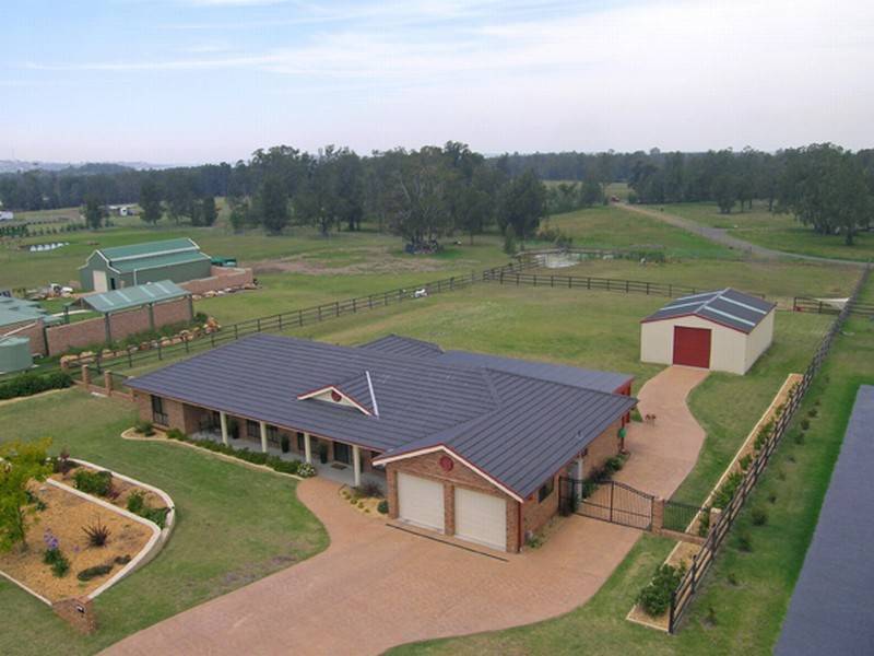 32 Rondanella Drive, Kanahooka NSW 2530