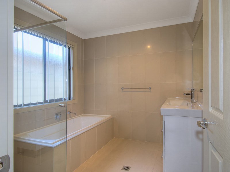 34 Haywards Bay Drive, Haywards Bay NSW 2530