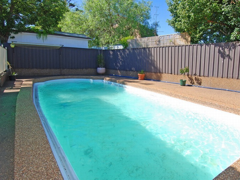 35 Edgeworth Avenue, Kanahooka NSW 2530