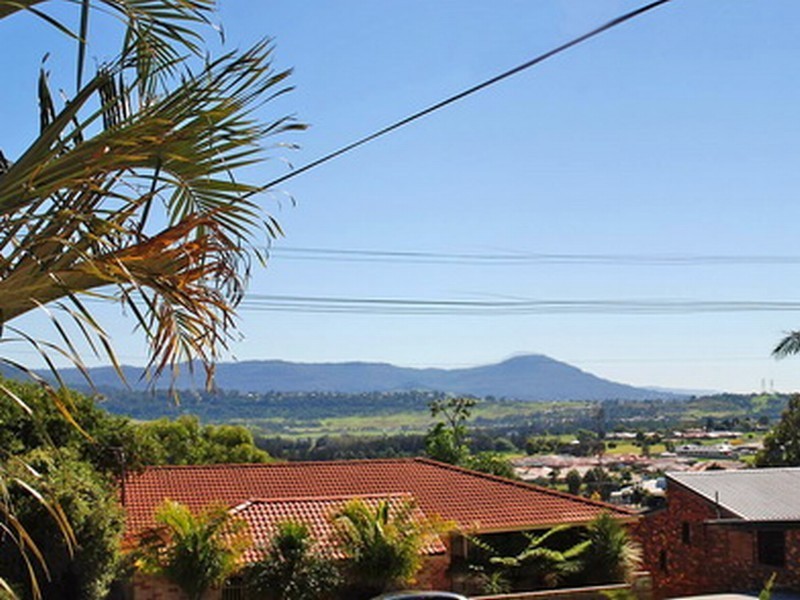 35 Edgeworth Avenue, Kanahooka NSW 2530