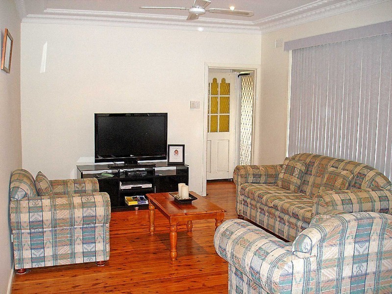 49 Brook Street, Dapto NSW 2530