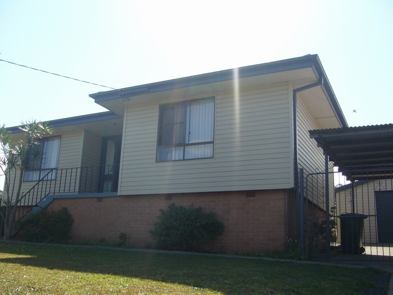 4 Wonga Place, Dapto NSW 2530