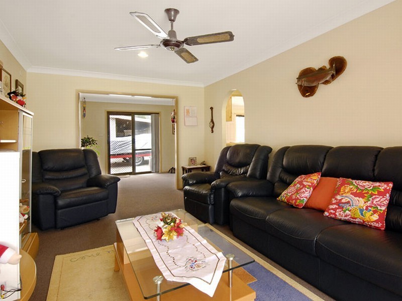 69 Compton Street, Dapto NSW 2530