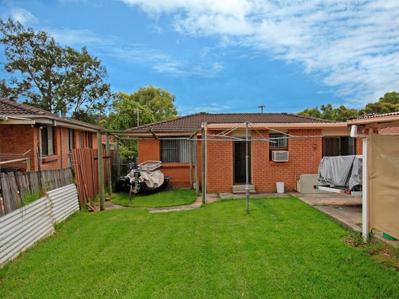 69 Compton Street, Dapto NSW 2530