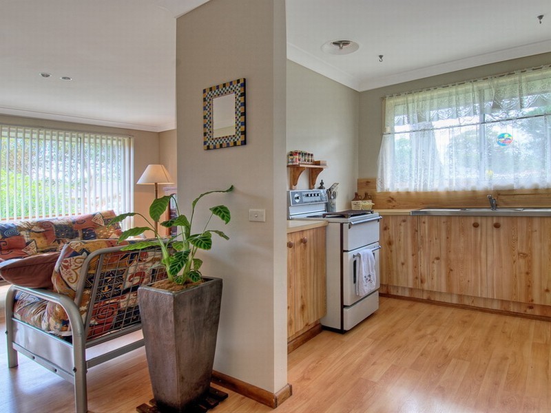 6 Greenbrook Place, Horsley NSW 2530