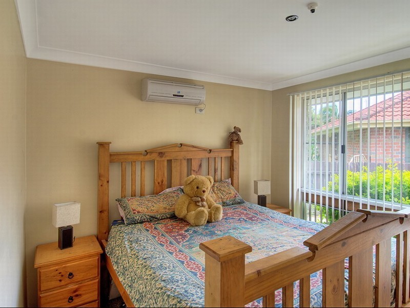 6 Greenbrook Place, Horsley NSW 2530