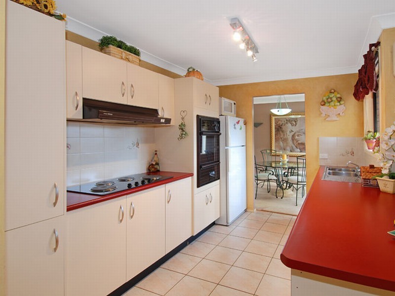 95 Rickard Road, Unanderra NSW 2526