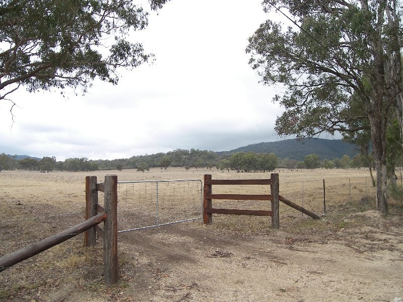 Ballandean QLD 4382