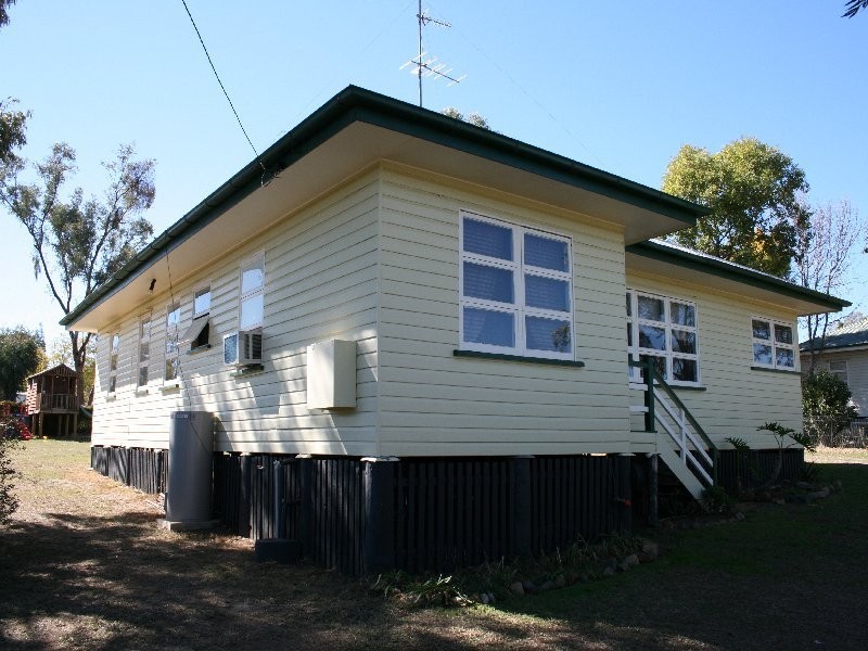 Texas QLD 4385
