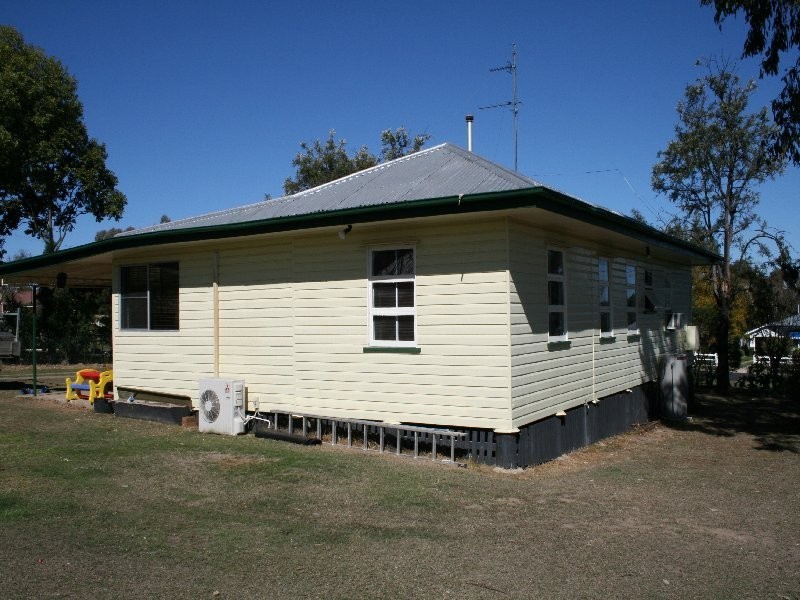 Texas QLD 4385