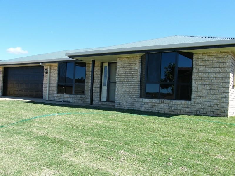 10 Downsfield Road, Yeppoon QLD 4703