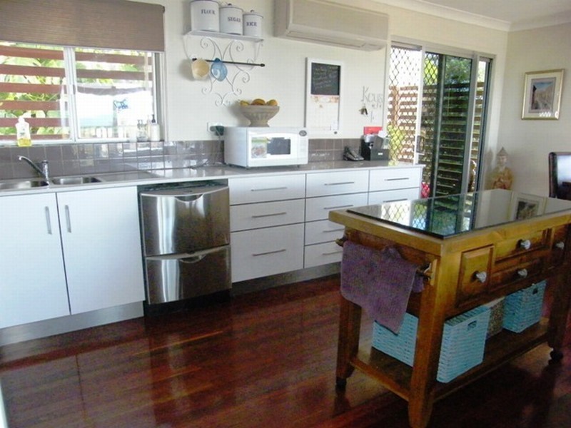 12 Jarman, Barlows Hill QLD 4703