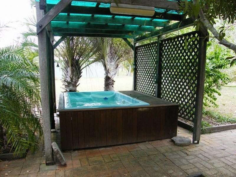 14 Wards Lane, Yeppoon QLD 4703